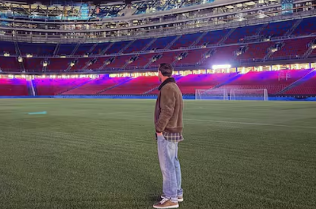 Messi volvió a Barcelona: visitó el nuevo Camp Nou y recordó que ahí fue «inmensamente&nbsp;feliz”