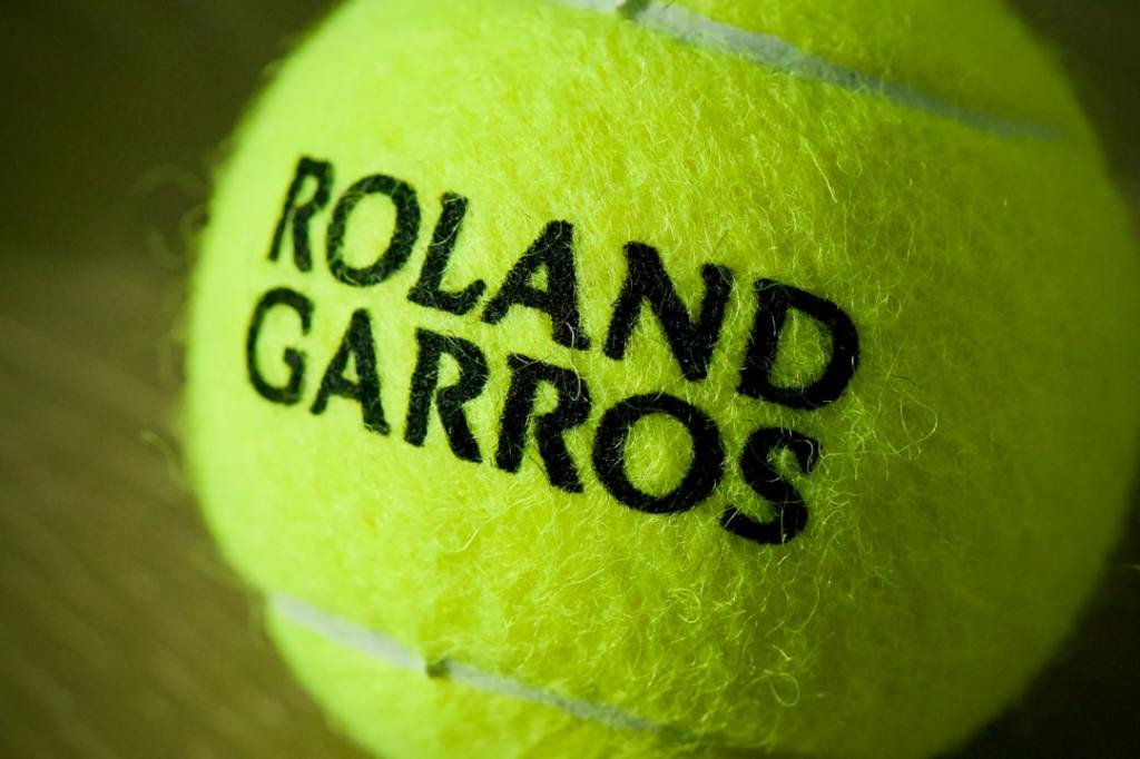 Roland Garros: Chwalinska alcanza semifinales tras superar&nbsp;depresión