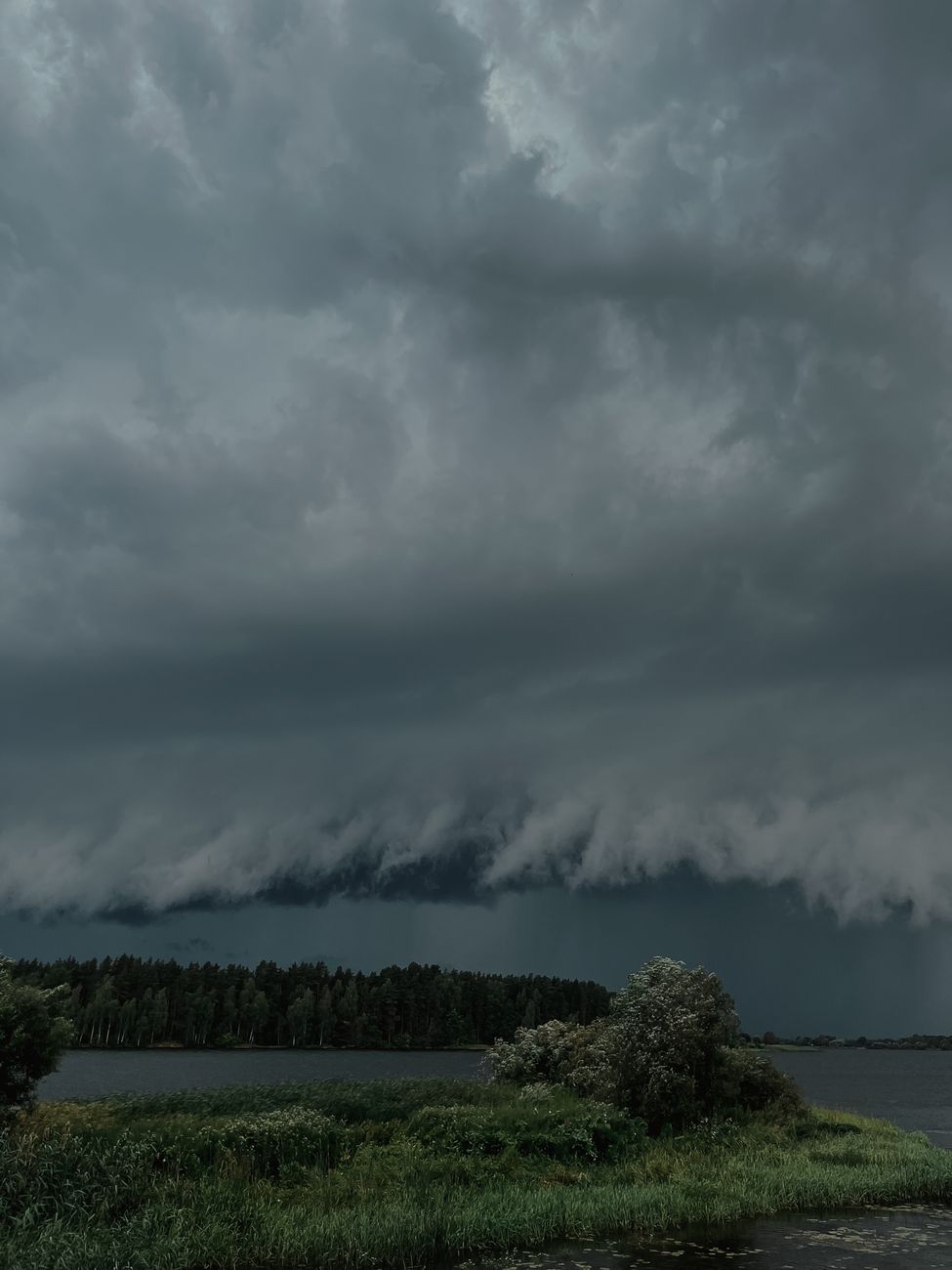 Tres días de alerta en Argentina por fenómeno climático con tormentas y temperaturas&nbsp;bajas