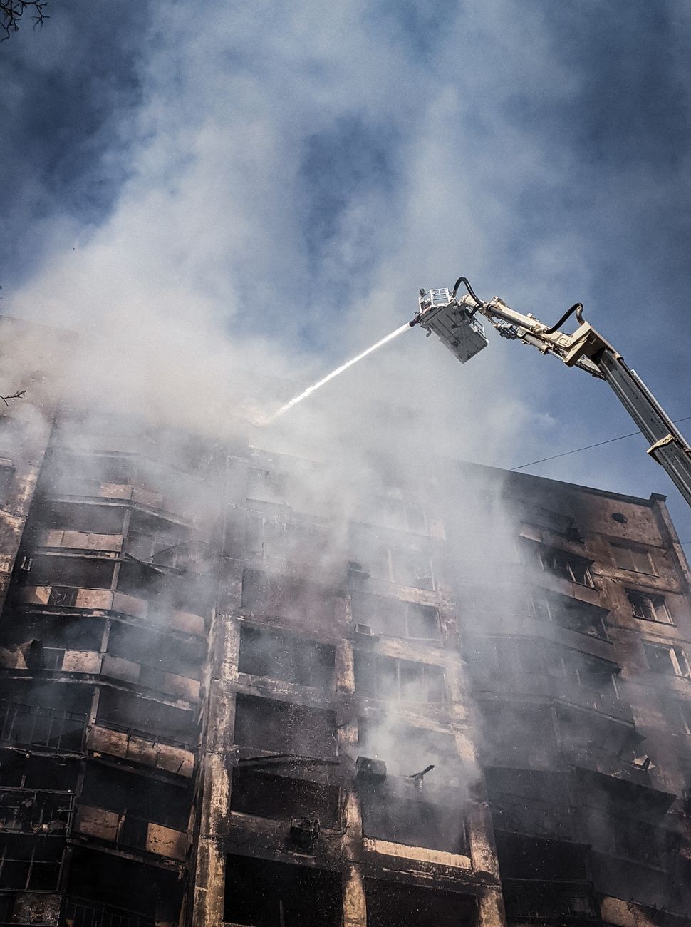 Incendio en Amberes cobra seis vidas en edificio de residencias